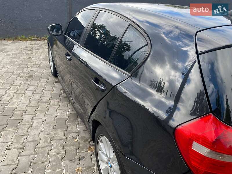 Хэтчбек BMW 1 Series 2010 в Киеве фото 10 Хэтчбек BMW 1 Series 2010 в Киеве