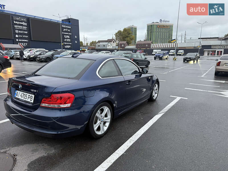 Купе BMW 1 Series 2011 в Киеве фото 4 Купе BMW 1 Series 2011 в Киеве