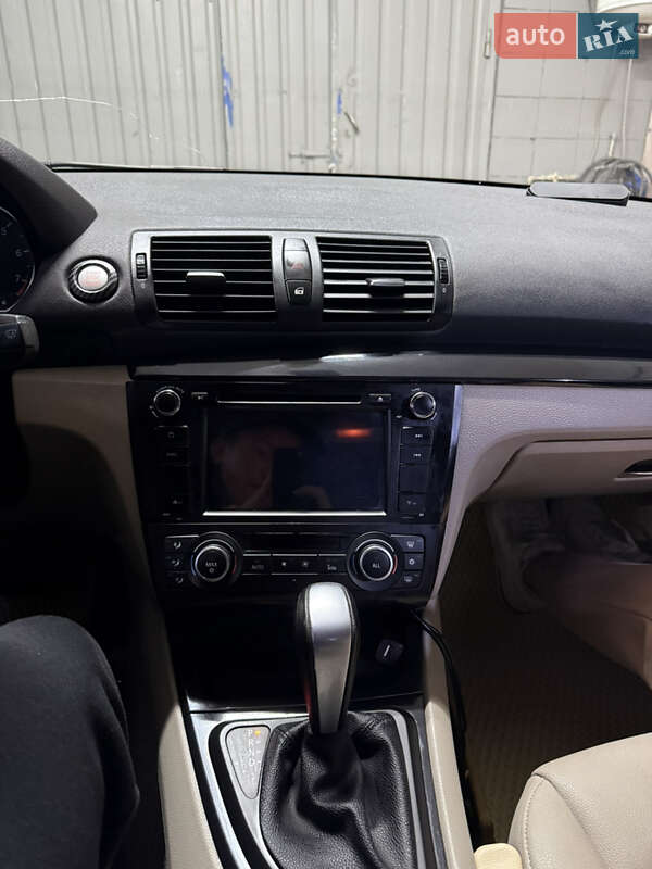 Купе BMW 1 Series 2011 в Киеве фото 26 Купе BMW 1 Series 2011 в Киеве