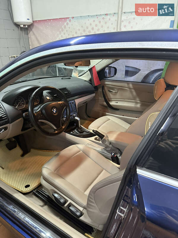 Купе BMW 1 Series 2011 в Киеве фото 34 Купе BMW 1 Series 2011 в Киеве