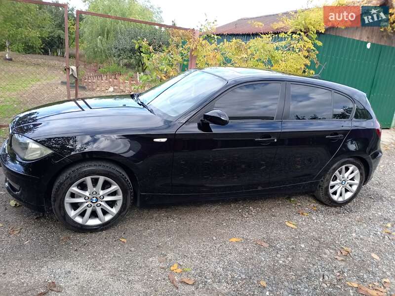 Хетчбек BMW 1 Series 2009 в Чорноморську