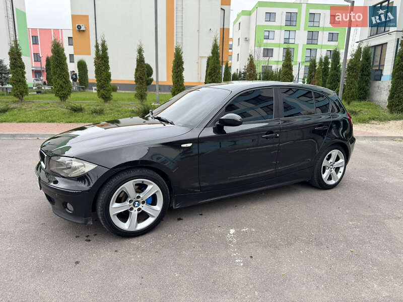 Хэтчбек BMW 1 Series 2005 в Ровно