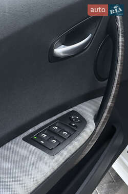Хэтчбек BMW 1 Series 2006 в  фото 29 Хэтчбек BMW 1 Series 2006 в
