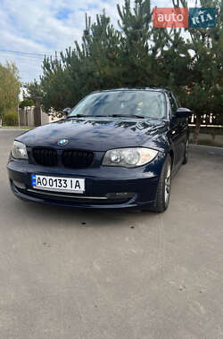 Хетчбек BMW 1 Series 2007 в Ужгороді