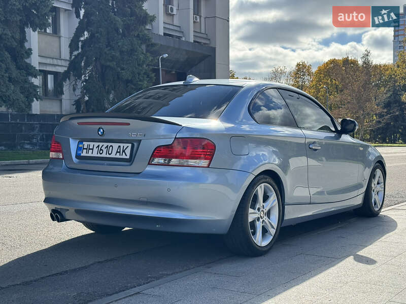 Купе BMW 1 Series 2010 в Одессе