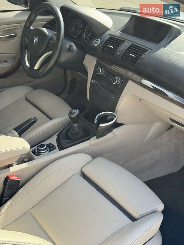 Купе BMW 1 Series 2010 в Одессе