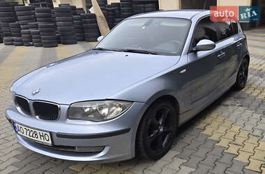 Хэтчбек BMW 1 Series 2009 в 