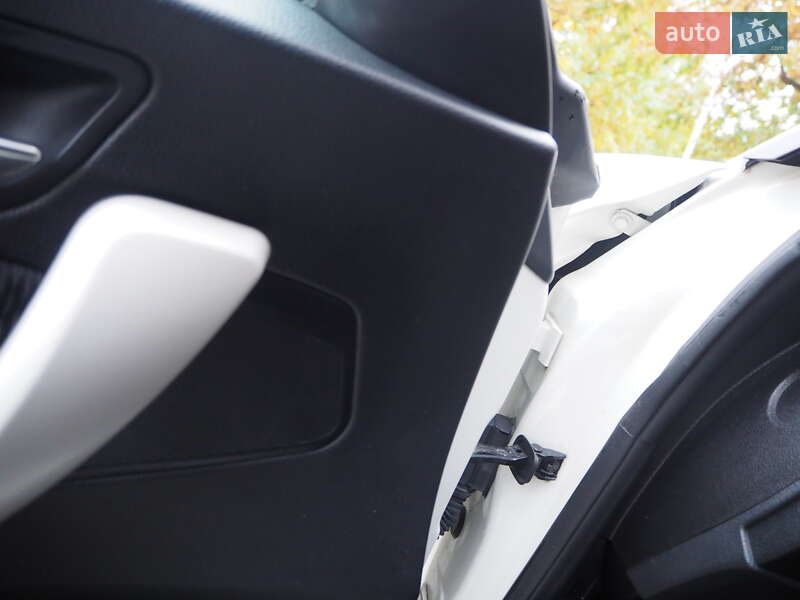 Хэтчбек BMW 1 Series 2013 в Киеве