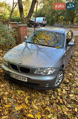 Хетчбек BMW 1 Series 2005 в Новояворівську