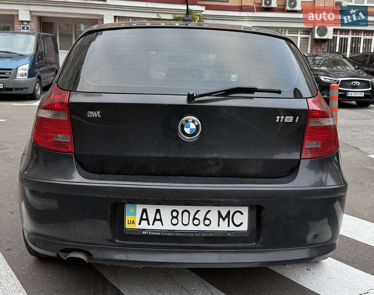 Хэтчбек BMW 1 Series 2008 в Киеве фото 6 Хэтчбек BMW 1 Series 2008 в Киеве
