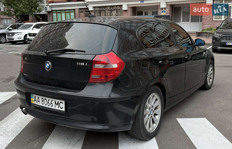 Хэтчбек BMW 1 Series 2008 в Киеве фото 9 Хэтчбек BMW 1 Series 2008 в Киеве