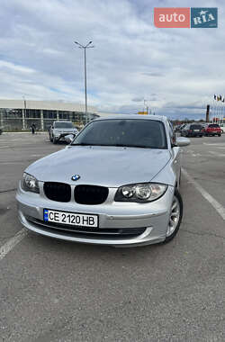 Хэтчбек BMW 1 Series 2007 в Черновцах