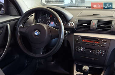 Хэтчбек BMW 1 Series 2009 в 