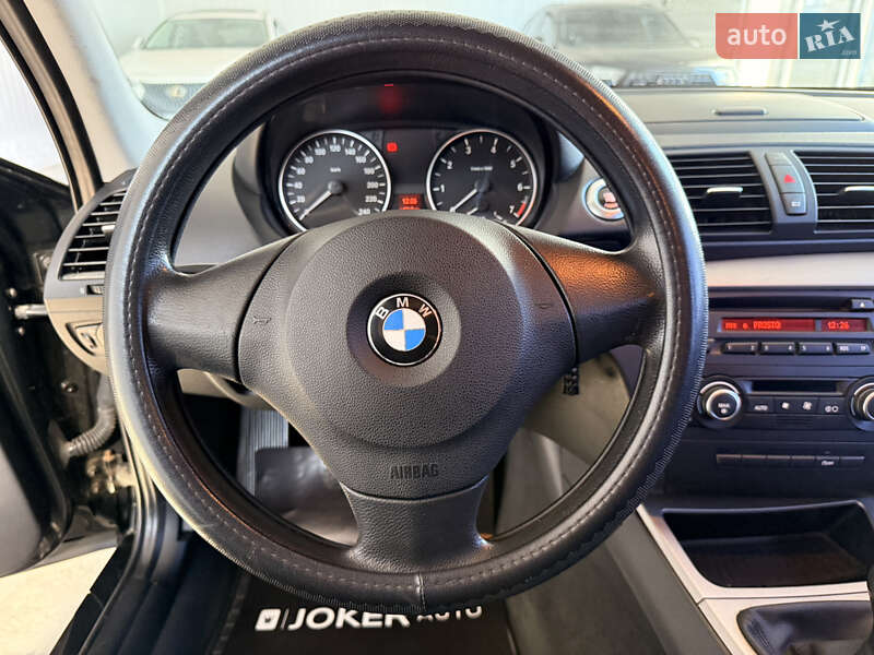 Хетчбек BMW 1 Series 2009 в Одесі фото 21 Хетчбек BMW 1 Series 2009 в Одесі