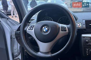 Хэтчбек BMW 1 Series 2005 в  фото 15 Хэтчбек BMW 1 Series 2005 в