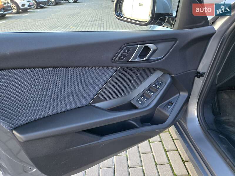 Хэтчбек BMW 1 Series 2024 в Одессе