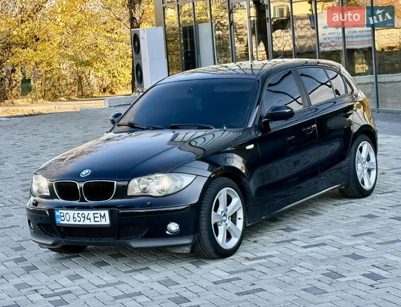 Хэтчбек BMW 1 Series 2005 в Ровно