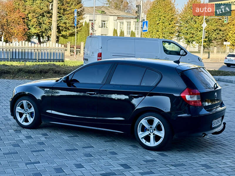 Хэтчбек BMW 1 Series 2005 в Ровно