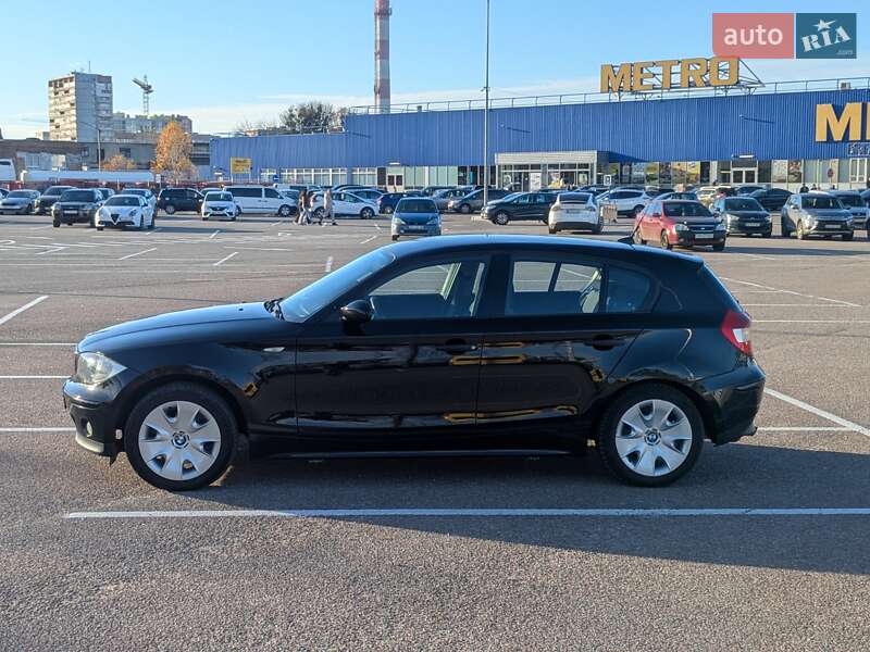 Хэтчбек BMW 1 Series 2006 в Житомире фото 2 Хэтчбек BMW 1 Series 2006 в Житомире