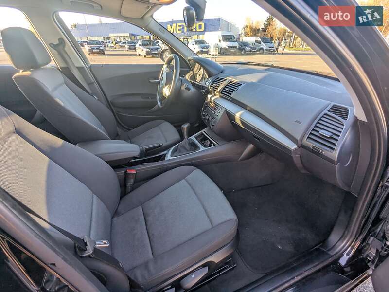 Хэтчбек BMW 1 Series 2006 в Житомире фото 18 Хэтчбек BMW 1 Series 2006 в Житомире