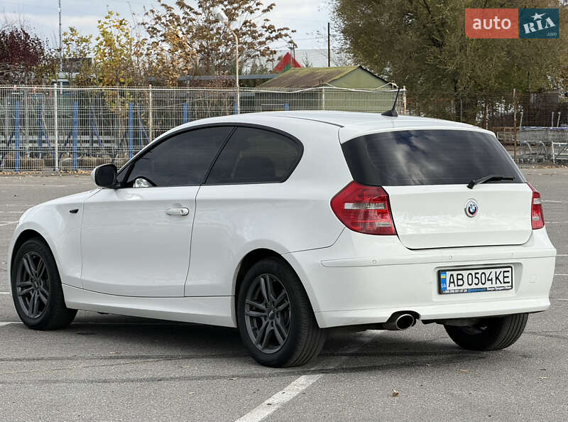 Купе BMW 1 Series 2011 в Днепре