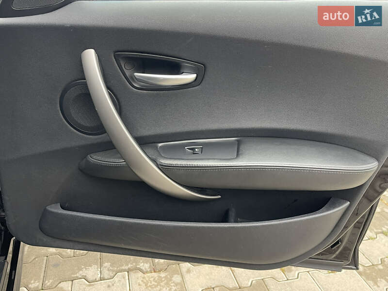 Хэтчбек BMW 1 Series 2006 в Киеве