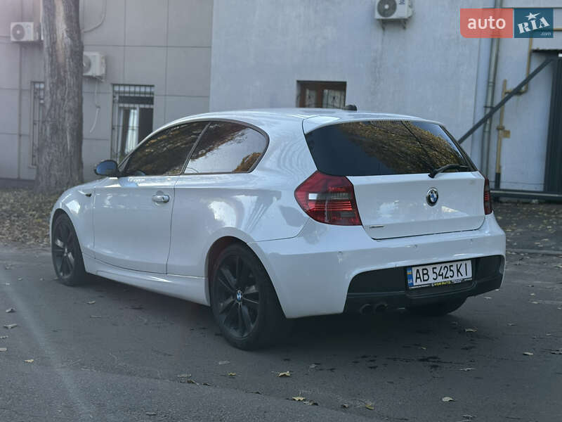 Хэтчбек BMW 1 Series 2008 в Киеве