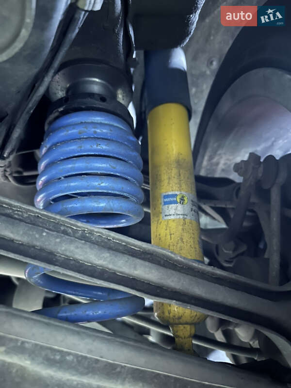 Купе BMW 1 Series 2009 в Киеве