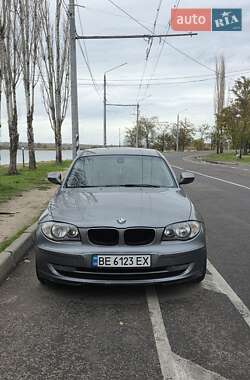 Хэтчбек BMW 1 Series 2010 в Николаеве