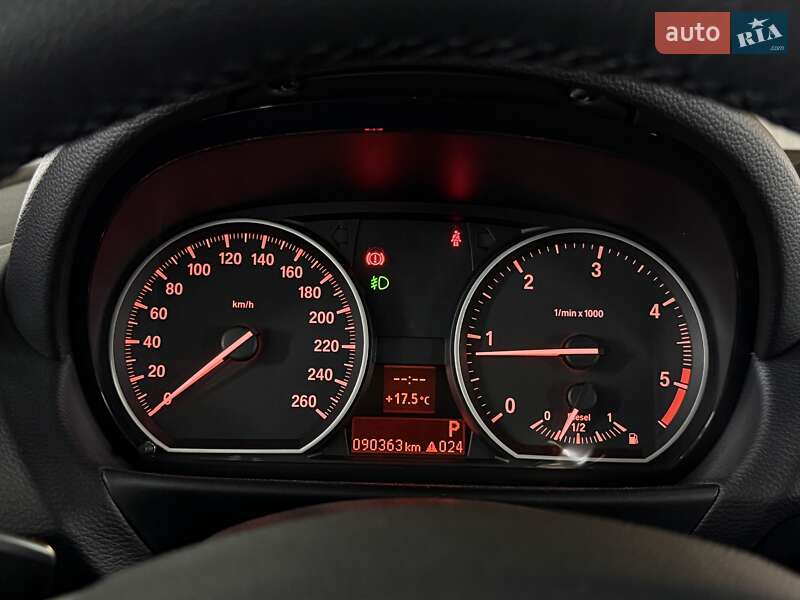 Купе BMW 1 Series 2012 в Киеве