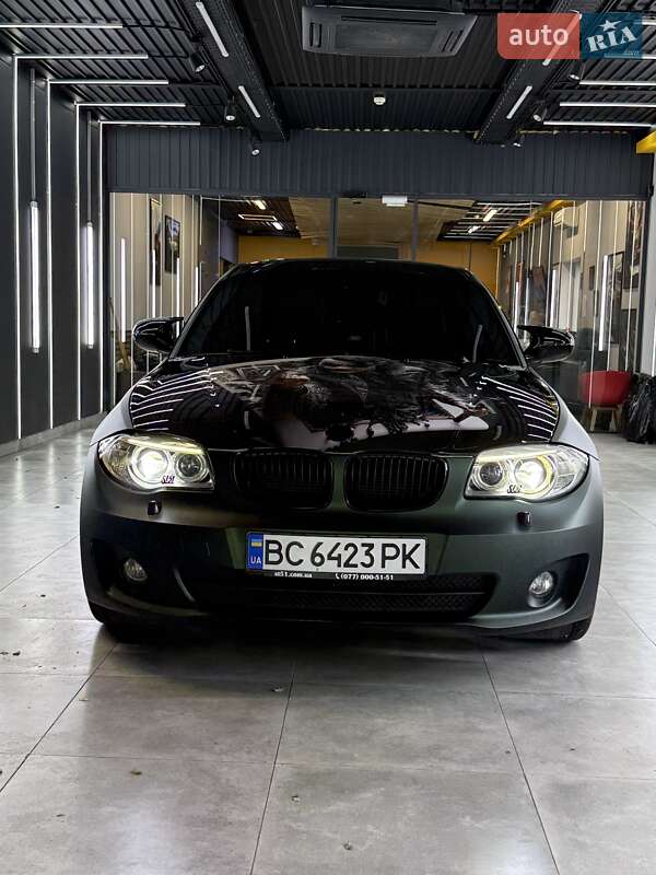 Купе BMW 1 Series 2012 в Киеве