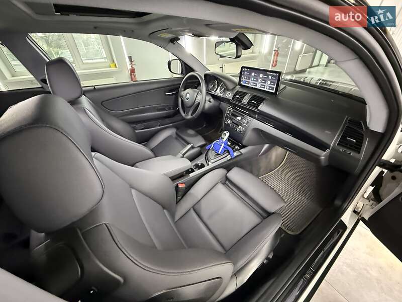 Купе BMW 1 Series 2012 в Киеве