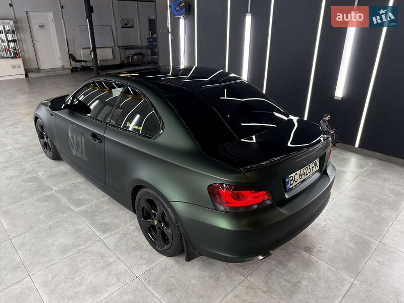 Купе BMW 1 Series 2012 в Киеве