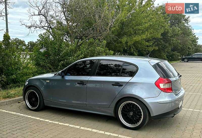 Хетчбек BMW 1 Series 2005 в Балті фото 4 Хетчбек BMW 1 Series 2005 в Балті