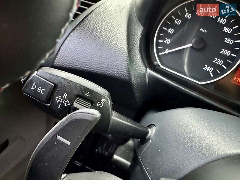 Хэтчбек BMW 1 Series 2006 в Киеве