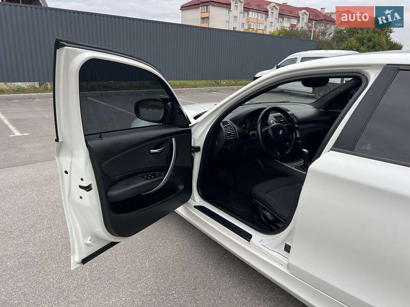 Хэтчбек BMW 1 Series 2010 в Богуславе фото 27 Хэтчбек BMW 1 Series 2010 в Богуславе