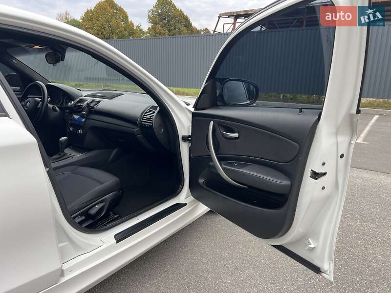 Хэтчбек BMW 1 Series 2010 в Богуславе фото 61 Хэтчбек BMW 1 Series 2010 в Богуславе