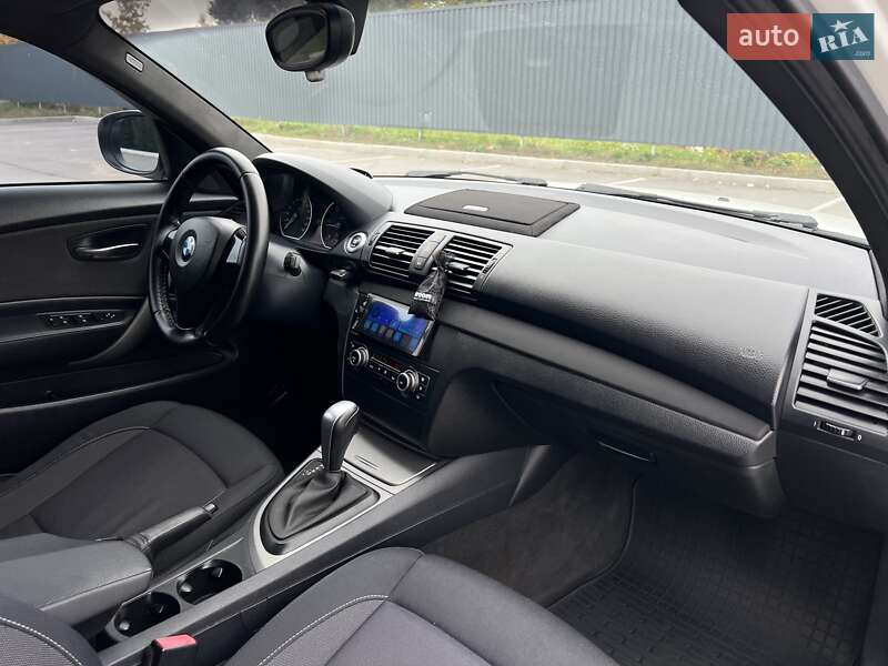 Хэтчбек BMW 1 Series 2010 в Богуславе фото 66 Хэтчбек BMW 1 Series 2010 в Богуславе