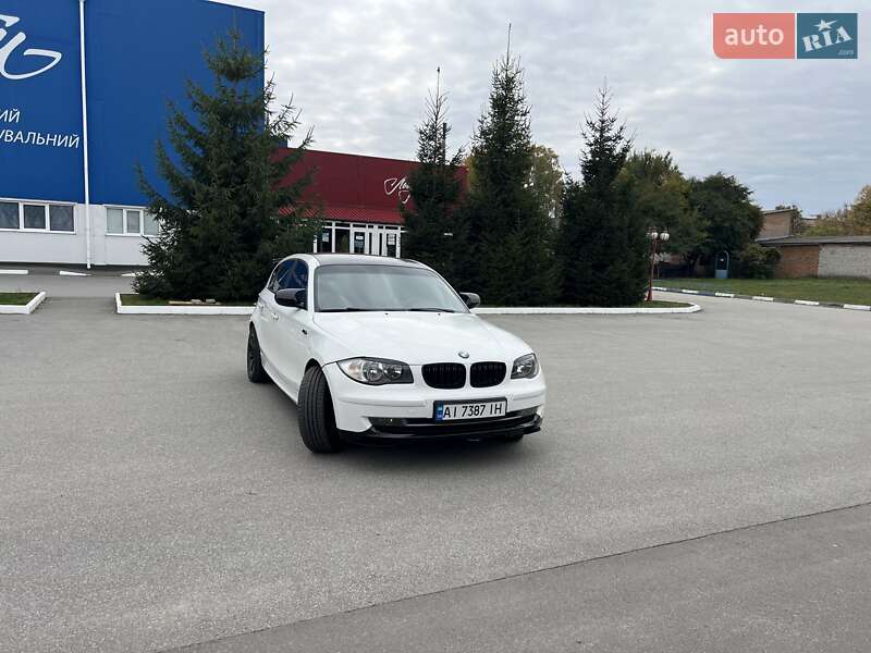 Хэтчбек BMW 1 Series 2010 в Богуславе фото 6 Хэтчбек BMW 1 Series 2010 в Богуславе