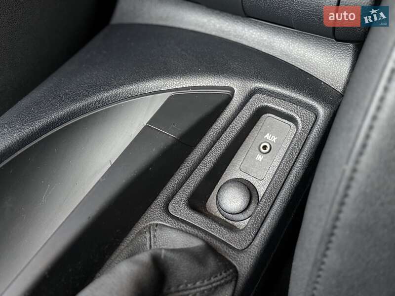 Хэтчбек BMW 1 Series 2006 в Киеве фото 26 Хэтчбек BMW 1 Series 2006 в Киеве