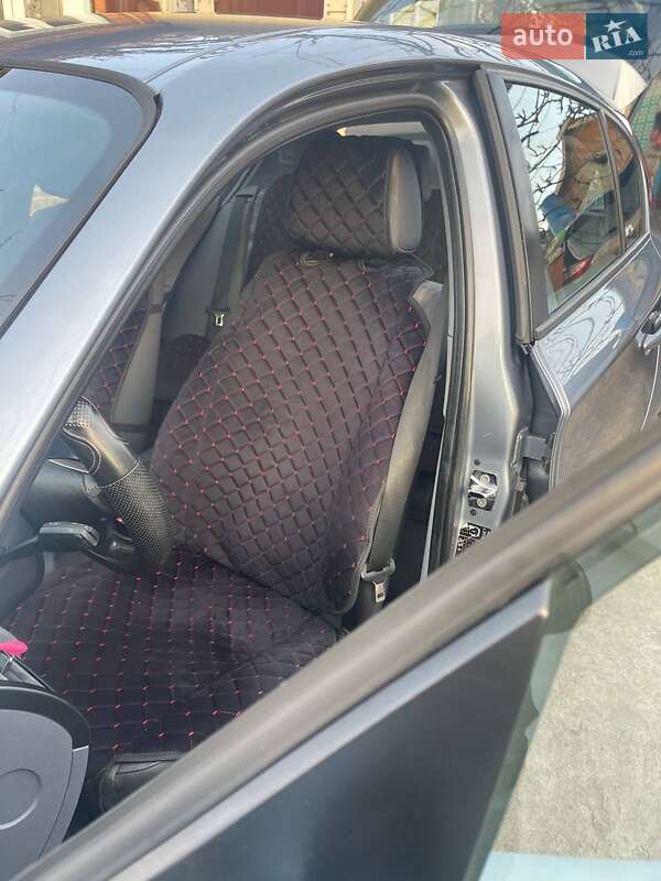 Хэтчбек BMW 1 Series 2005 в Светловодске фото 9 Хэтчбек BMW 1 Series 2005 в Светловодске