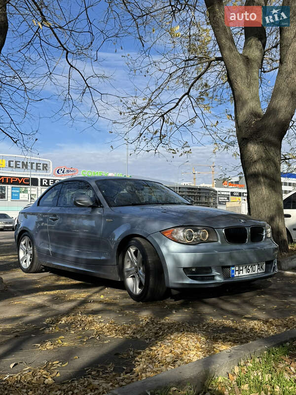 Купе BMW 1 Series 2010 в Одессе