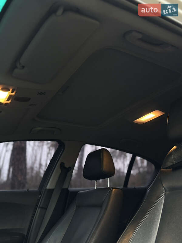 Хэтчбек BMW 1 Series 2006 в Житомире