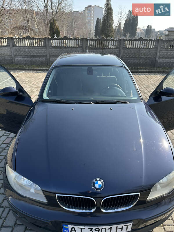 Хетчбек BMW 1 Series 2006 в Івано-Франківську