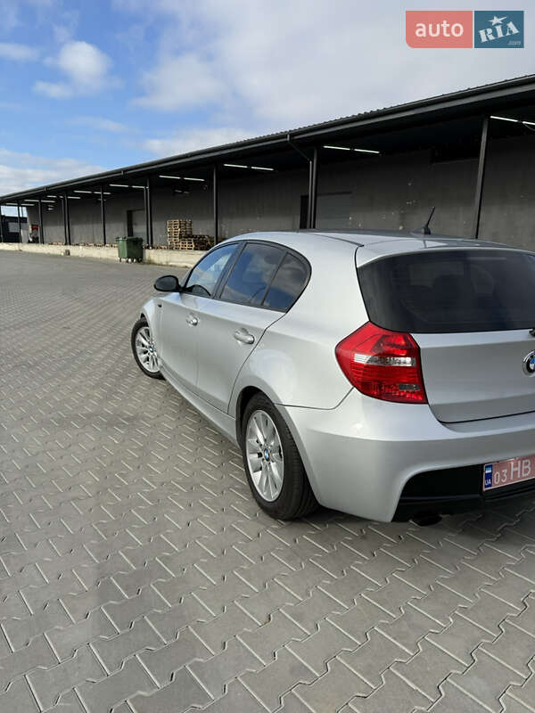 Хетчбек BMW 1 Series 2010 в Житомирі