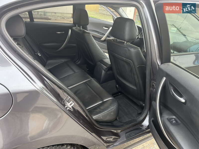 Хэтчбек BMW 1 Series 2005 в Киеве фото 11 Хэтчбек BMW 1 Series 2005 в Киеве