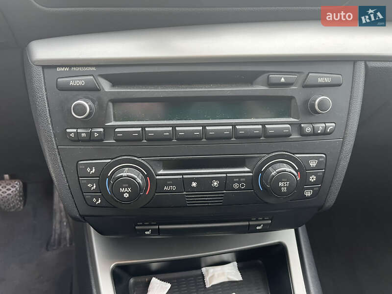 Хэтчбек BMW 1 Series 2005 в Киеве фото 14 Хэтчбек BMW 1 Series 2005 в Киеве
