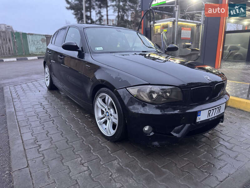 Хэтчбек BMW 1 Series 2004 в Житомире
