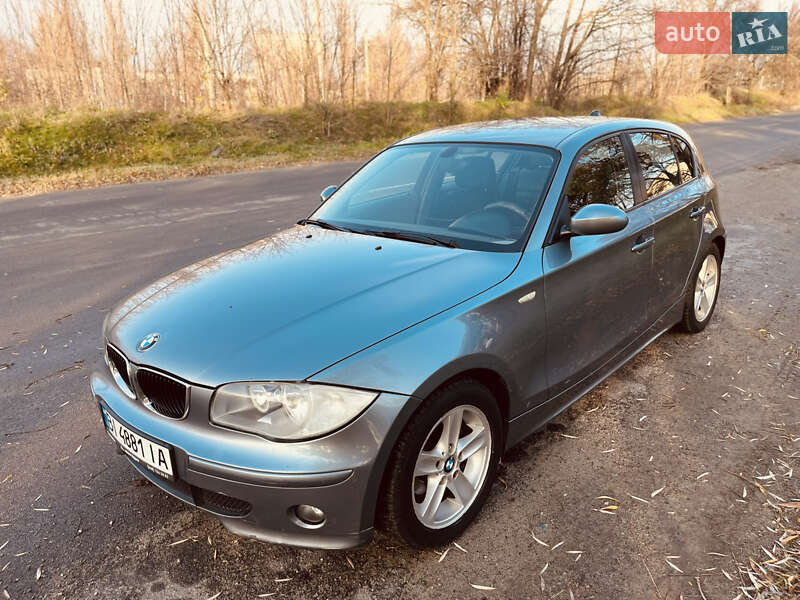 Хэтчбек BMW 1 Series 2005 в Кременчуге