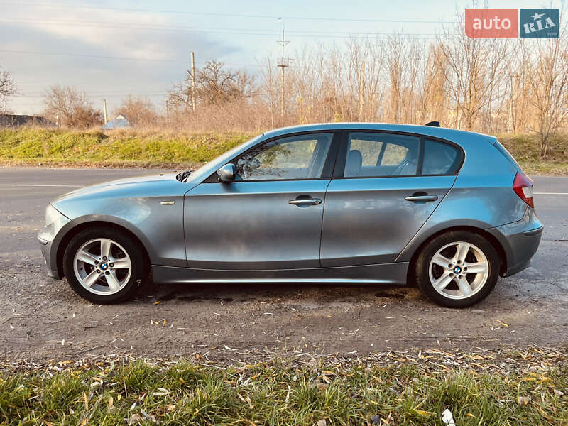 Хэтчбек BMW 1 Series 2005 в Кременчуге